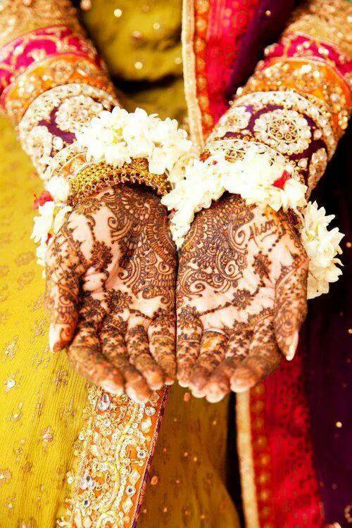 Asian Women Bridal Mehndi Designs For Weddings In 2015 8