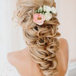 Best Bridal Hairstyles For All Seasons