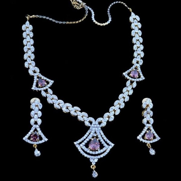 Elegant Diamond Jewellery Set Designs For 2015-16 Parites 11