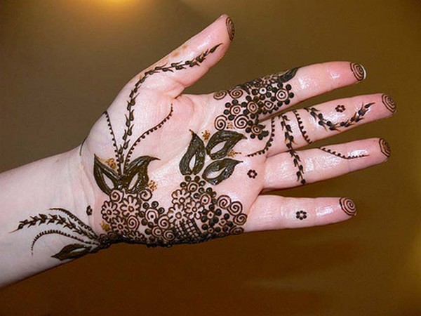 Eid Ul Azha Hand Mehndi Designs For Young Girsl 2015-16 19