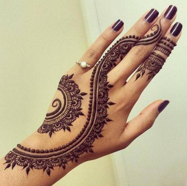 hand henna design