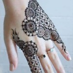 Eid Ul Azha Hand Mehndi Designs For Young Girsl 2015-16 7