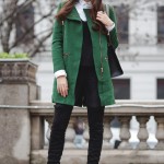 Layered Winter Outfits Women Should Wear 16