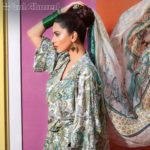 Gul Ahmed Premium Lawn Shalwar Kameez Dresses 2017 2