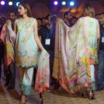 Rungrez Eid Lawn Shalwar Kameez Designs 2017 10