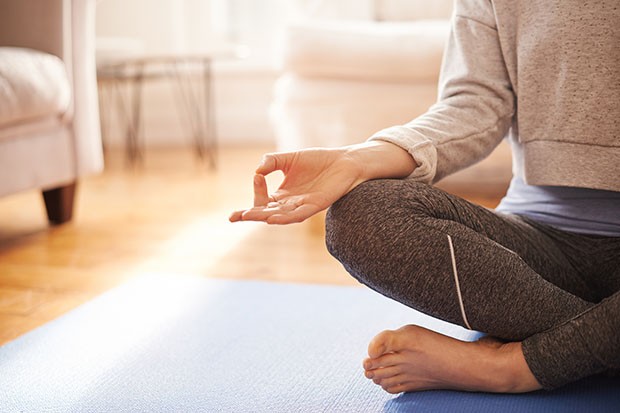 Simple meditation ways to stay calm during this pandemic