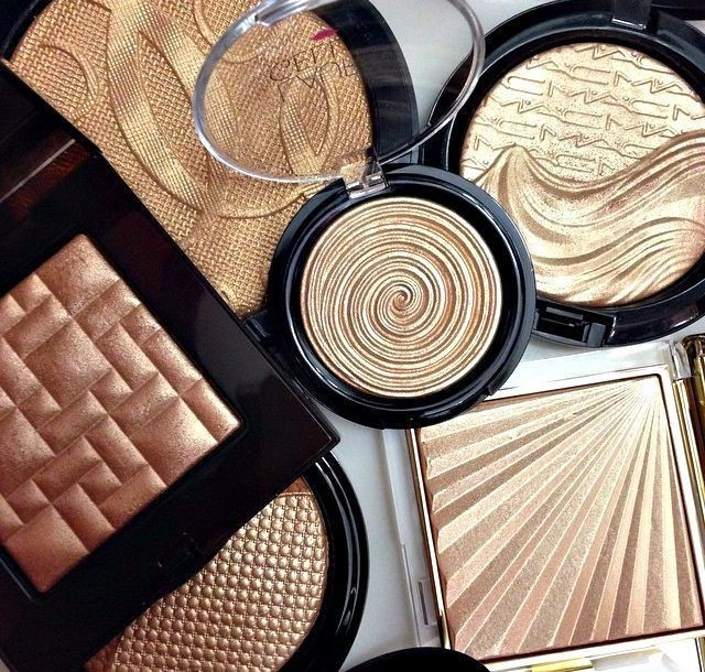 Must have highlighters to get perfect sun kissed look this summer