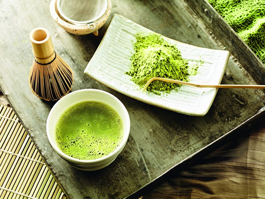 How to make a green tea mask for radiant skin